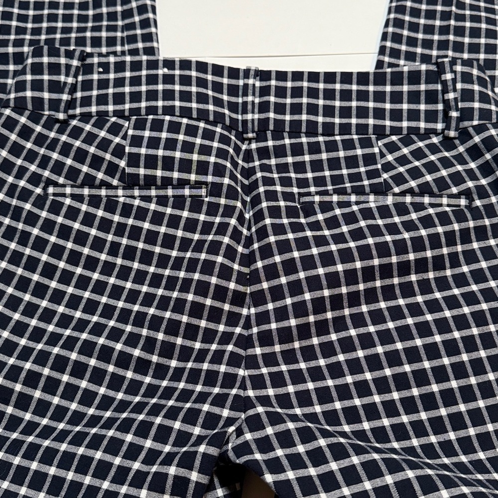 Loft Modern Skinny Ankle Pant Size 4 Navy and White Plaid Office Teacher Work - Picture 4 of 13